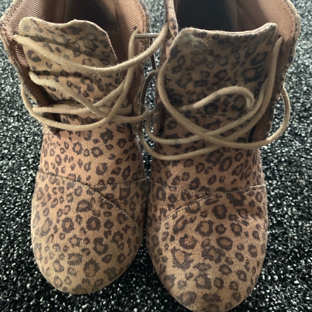 🔥🔥Leopard print wedges